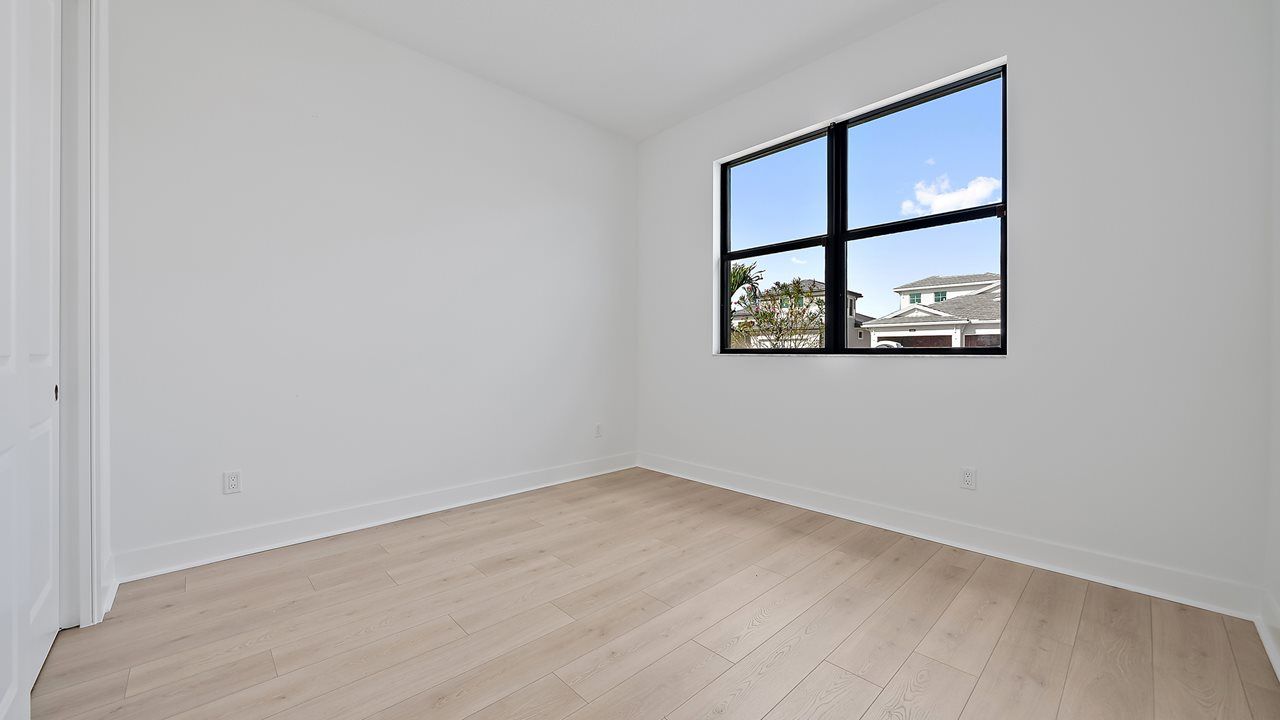Riley Model | Bedroom 3