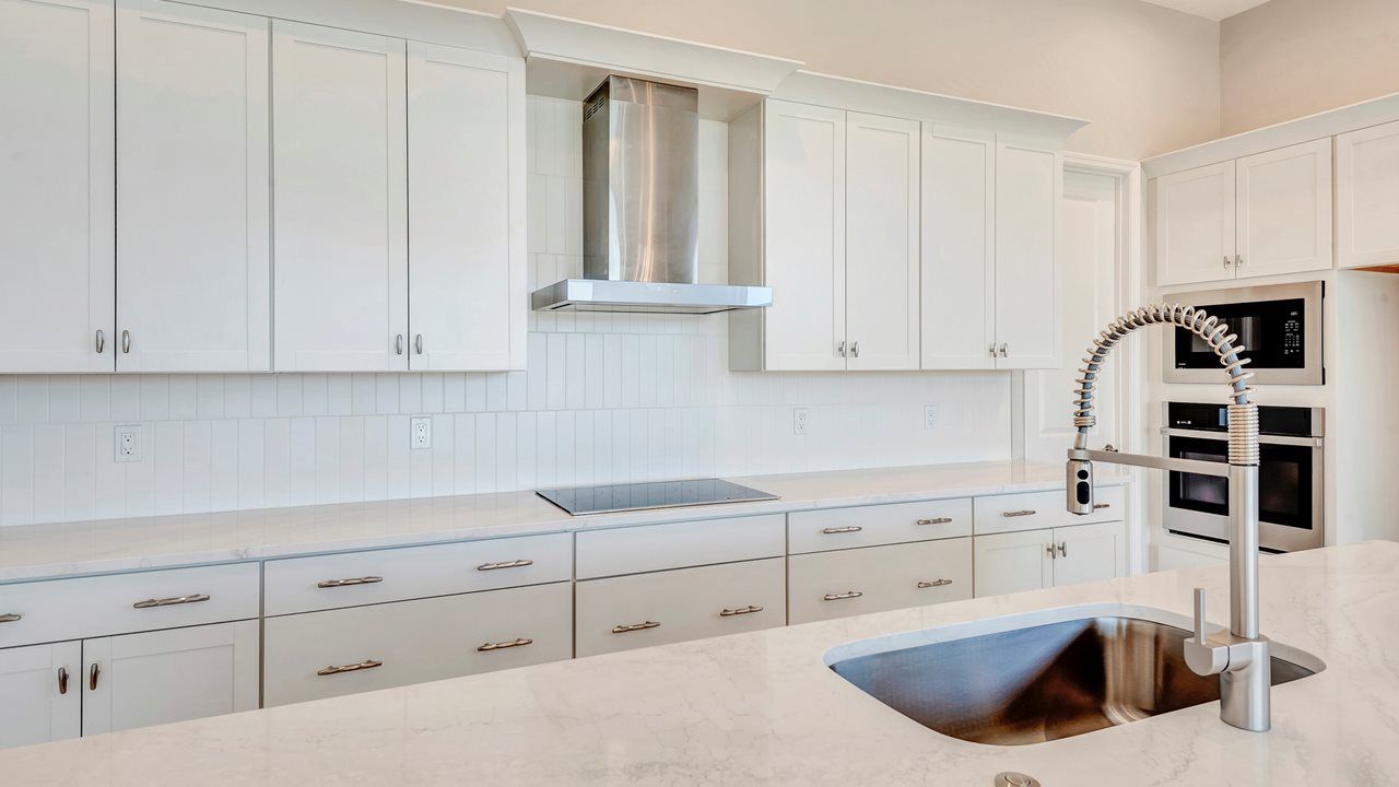 Julia Model | Kitchen