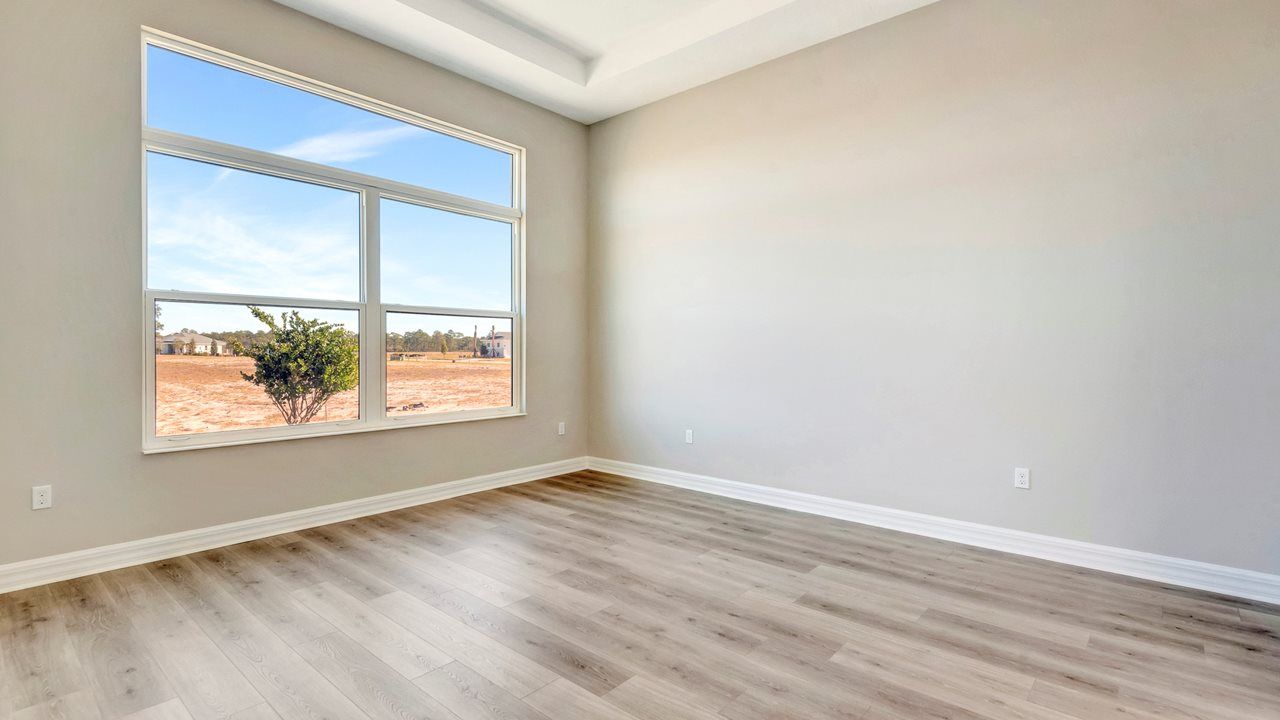 Julia Model | Owner's Suite