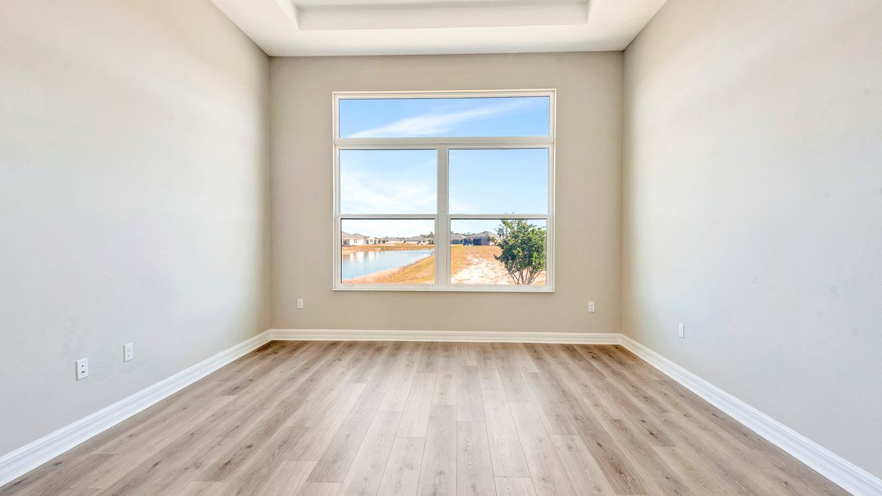 Julia Model | Owner's Suite