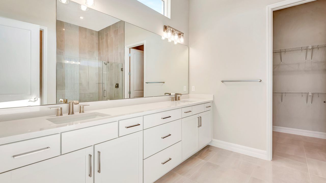 Julia Model | Owner's Suite Bath