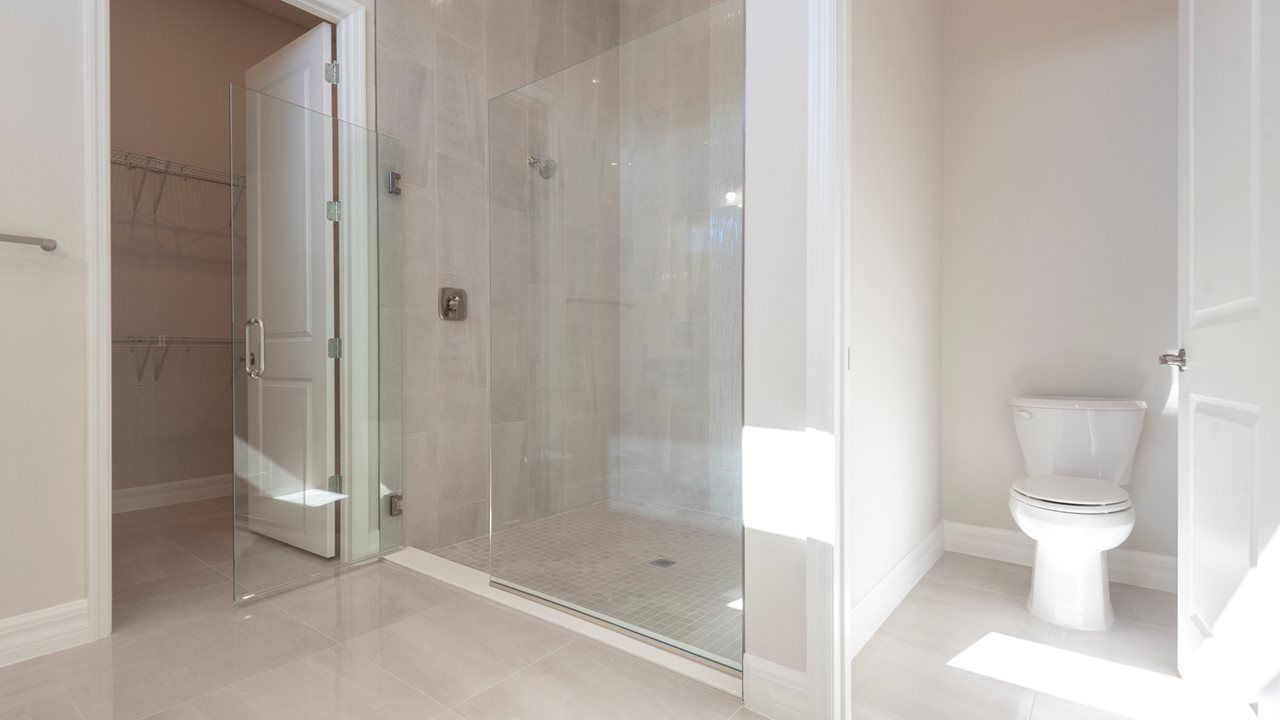 Julia Model | Owner's Suite Bath