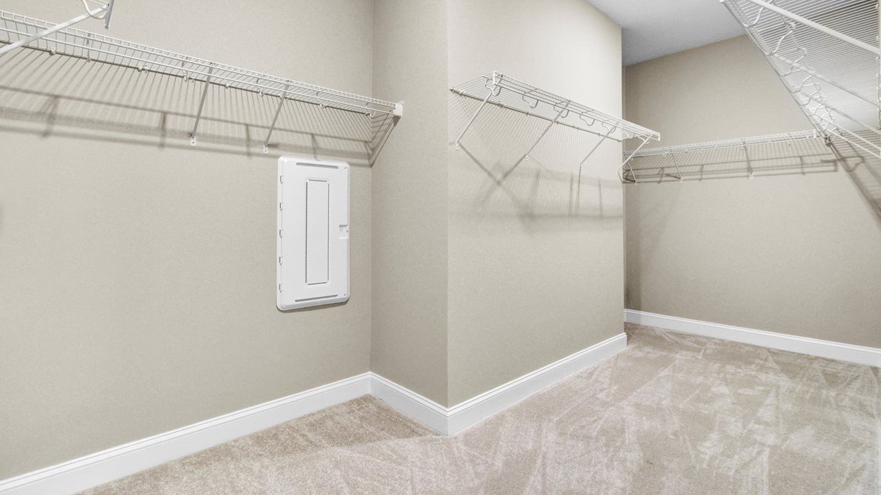 Hickory Model | Owner's Suite Closet