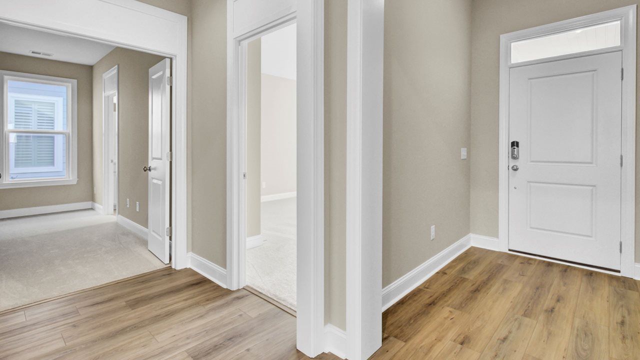 Hickory Model | Foyer