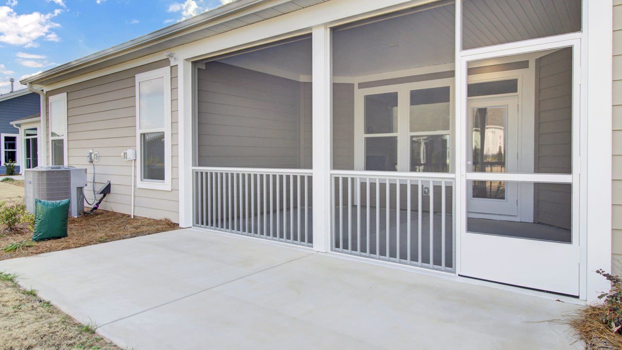 Hickory Model | Lanai