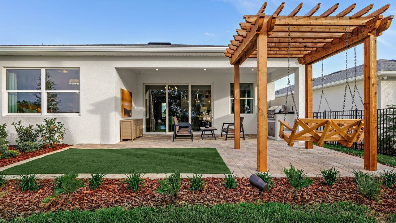 Laura Model Home | Lanai and Backyard