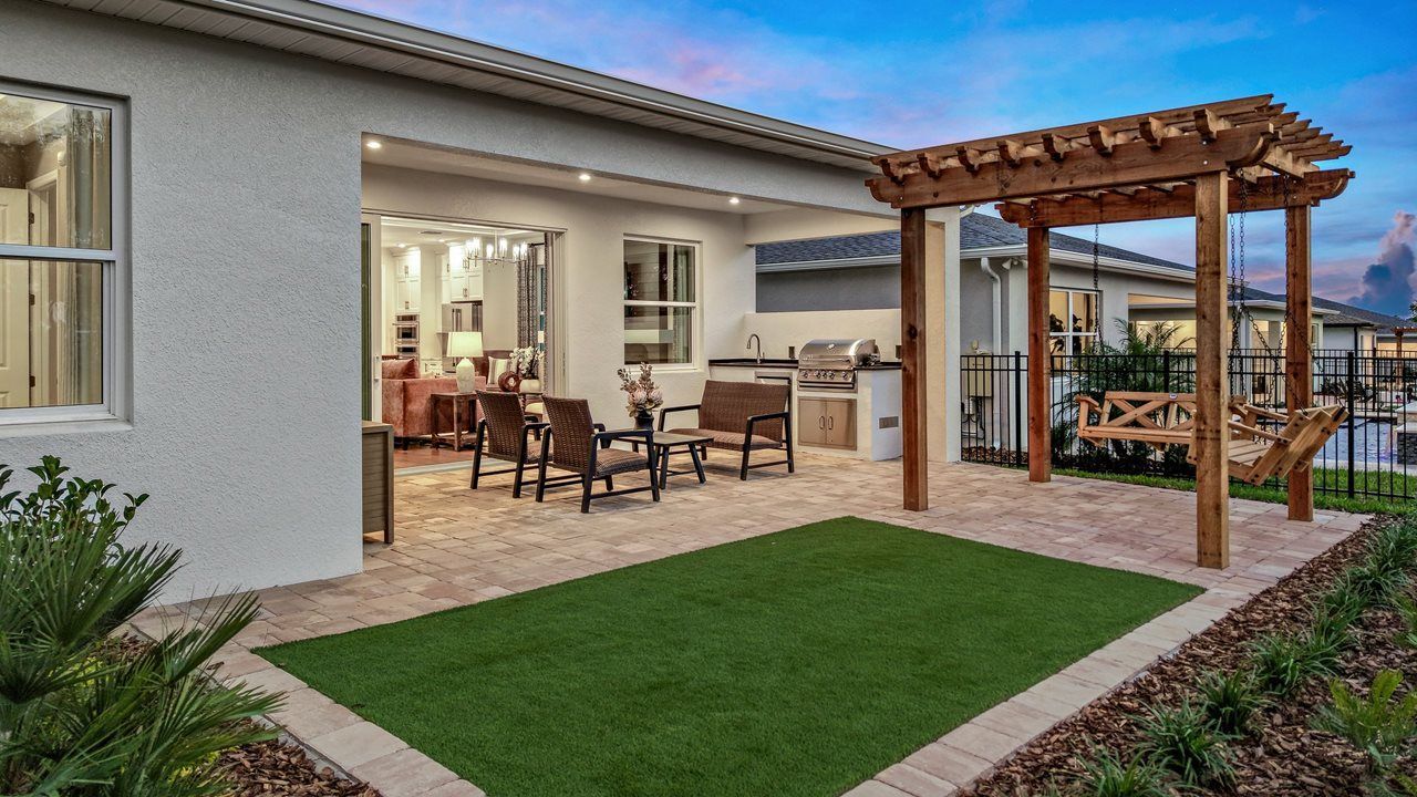 Laura Model Home | Lanai and Backyard