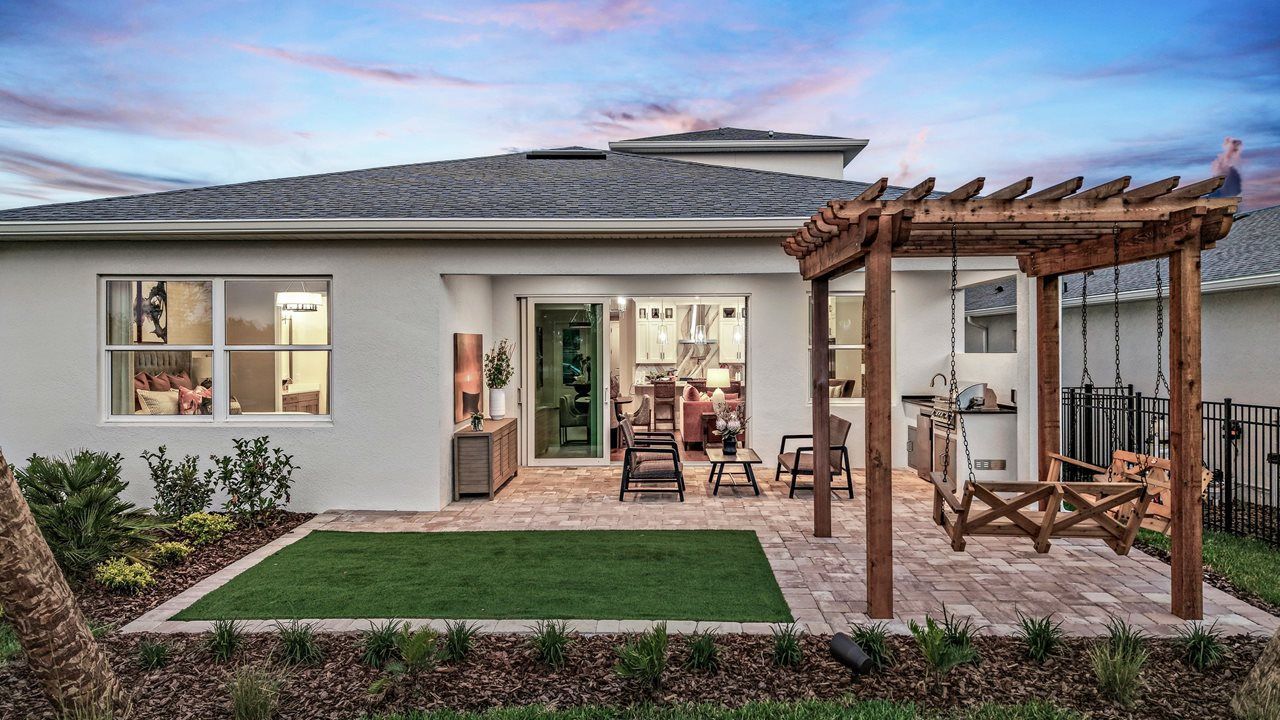 Laura Model Home | Lanai and Backyard