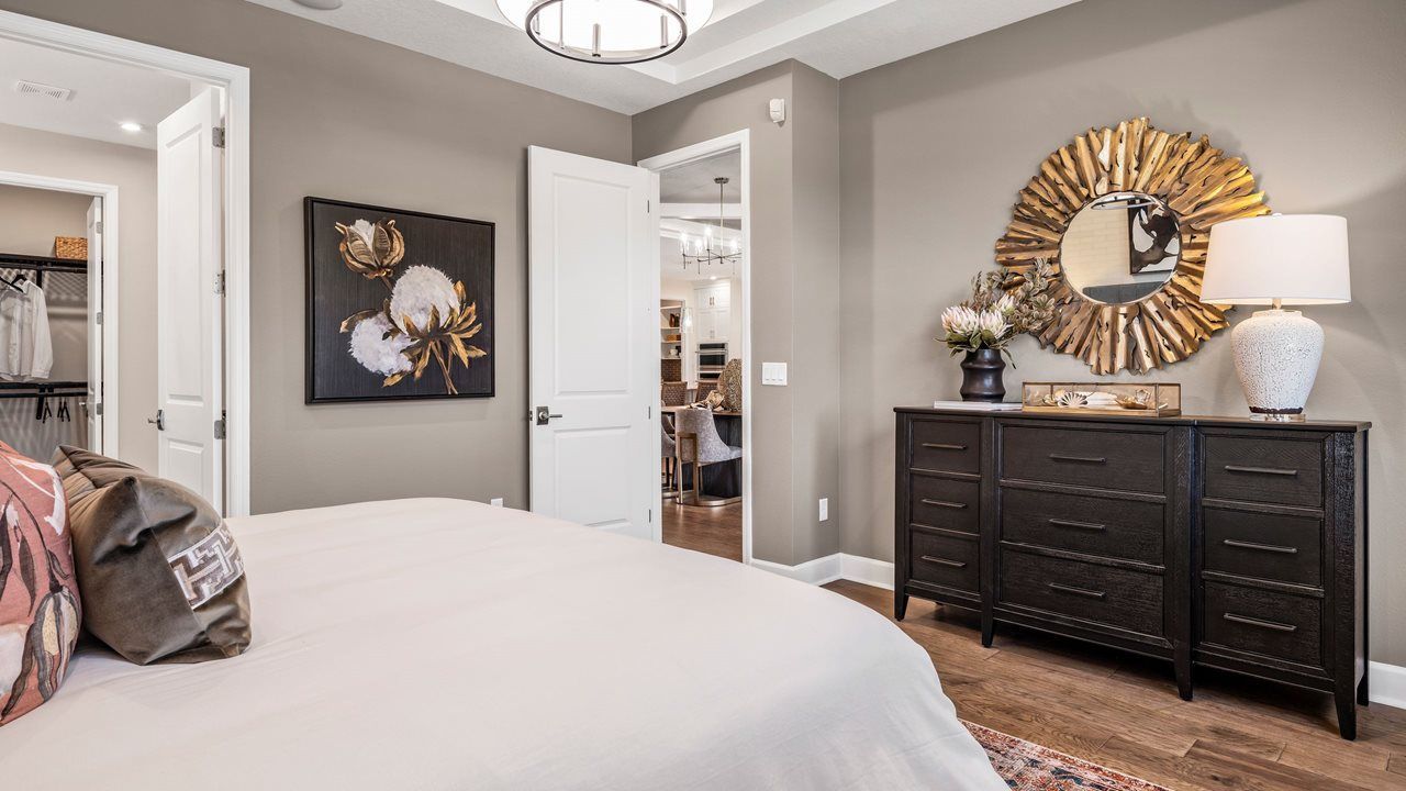 Laura Model Home | Owner's Suite