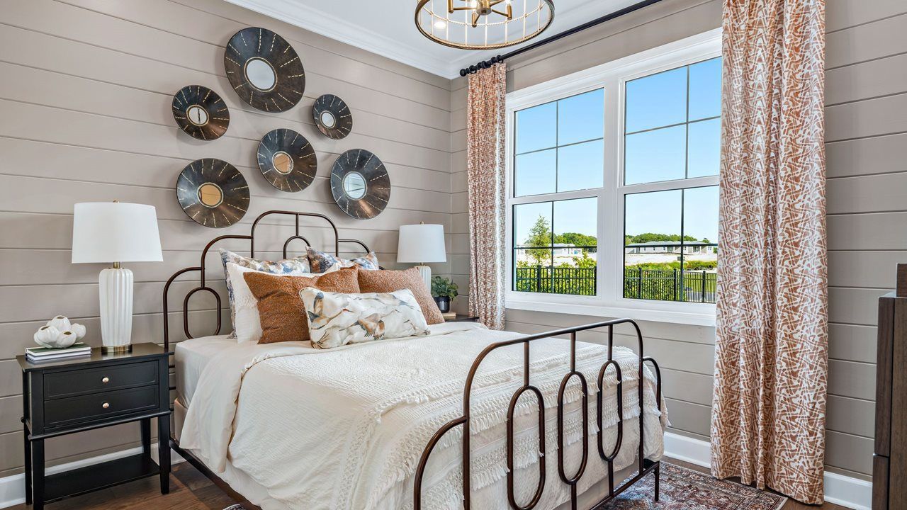 Laura Model Home | Third Suite