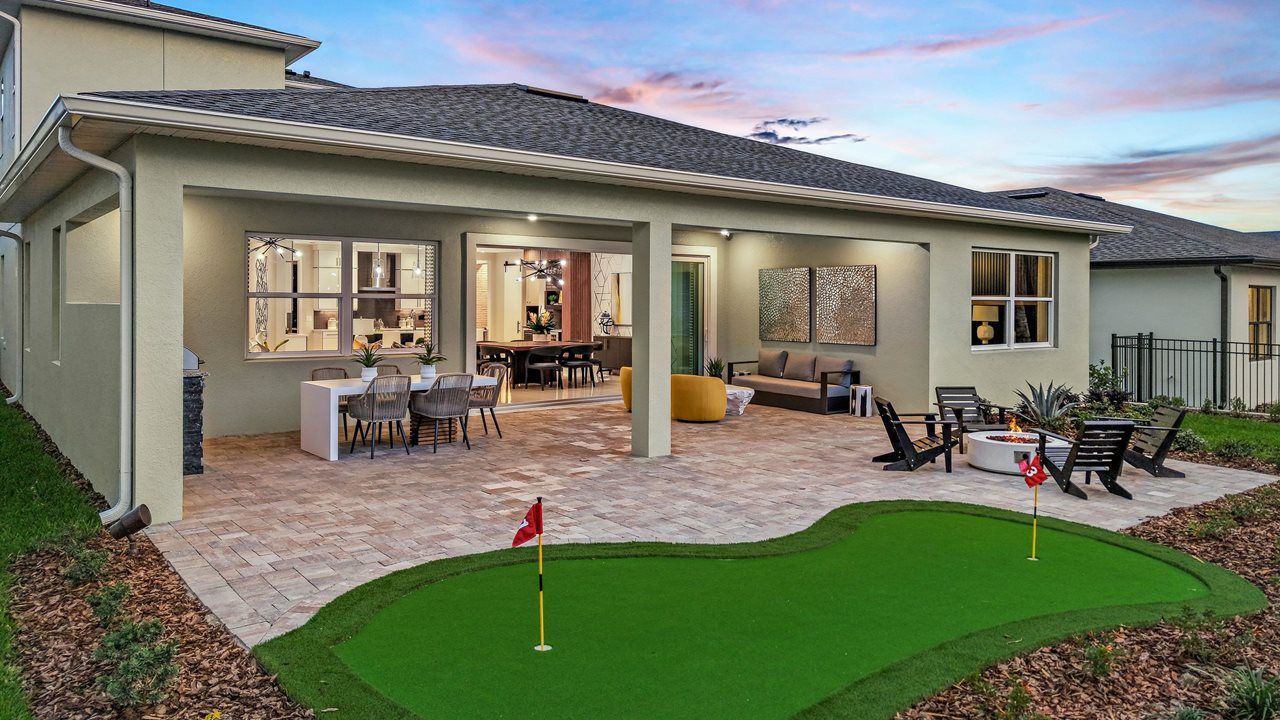 Pearl Model Home - Lanai & Backyard