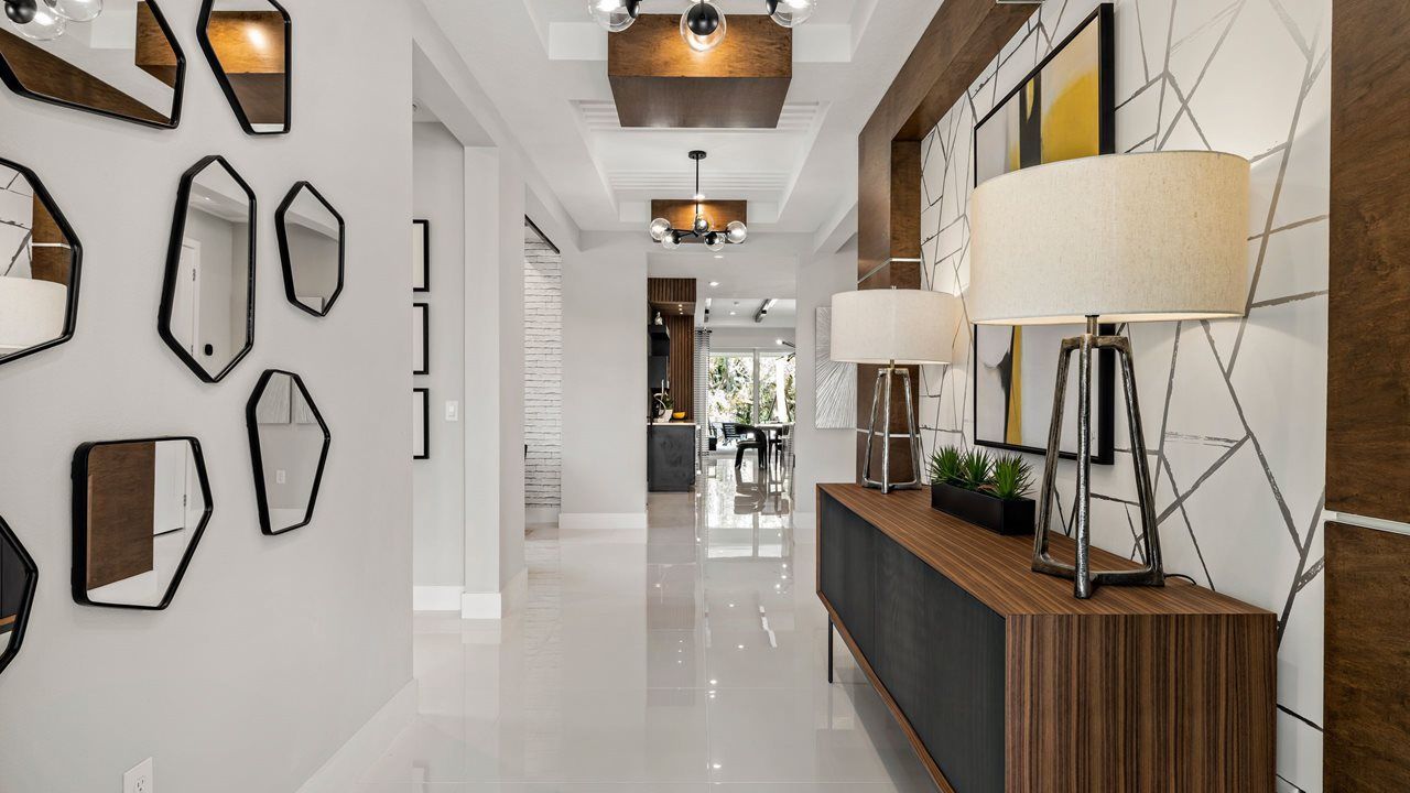 Pearl Model Home - Foyer