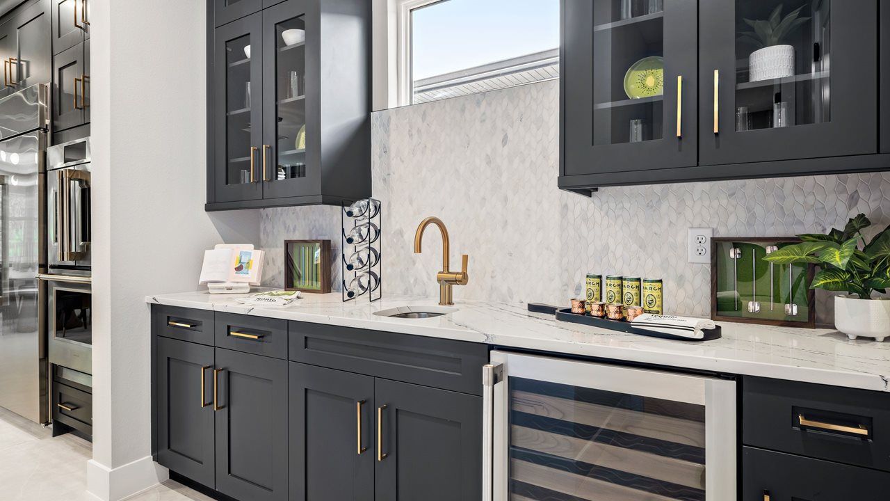 Sarah Model Home - Wet Bar