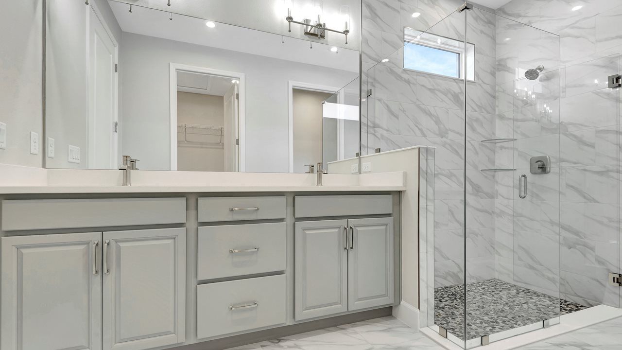 Ana Model | Owner's Suite Bath