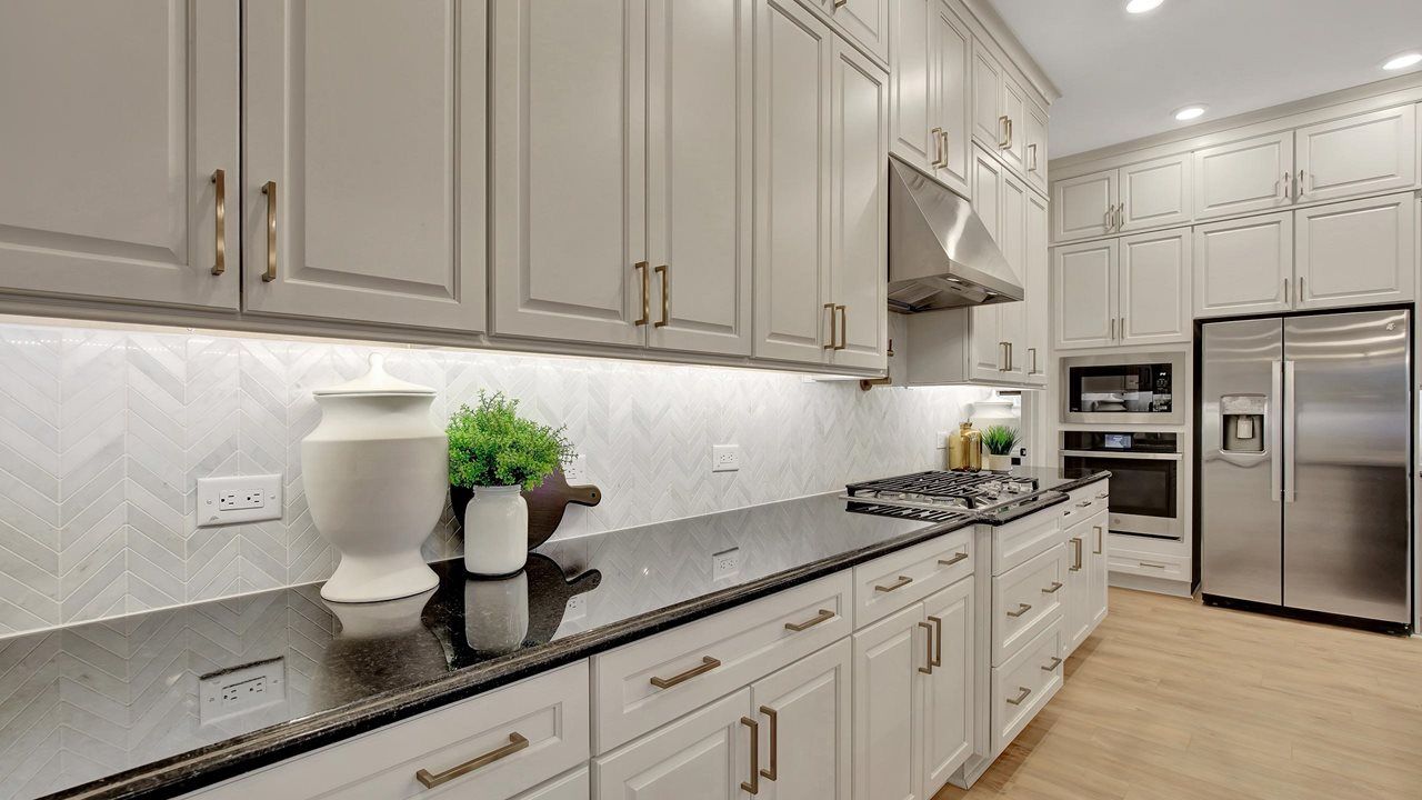 Kitchen | Julia Model | Salt Grass at Ward Creek