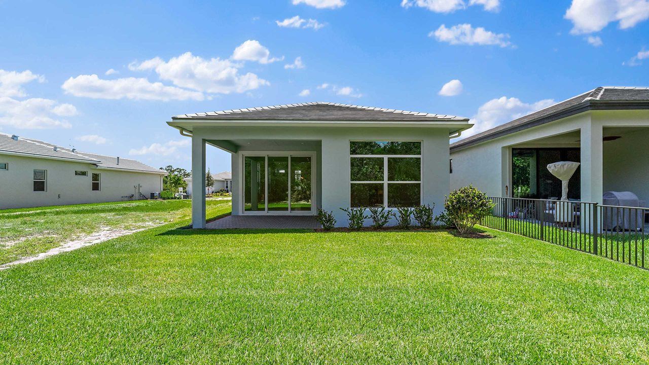 Allison Model | Rear Exterior