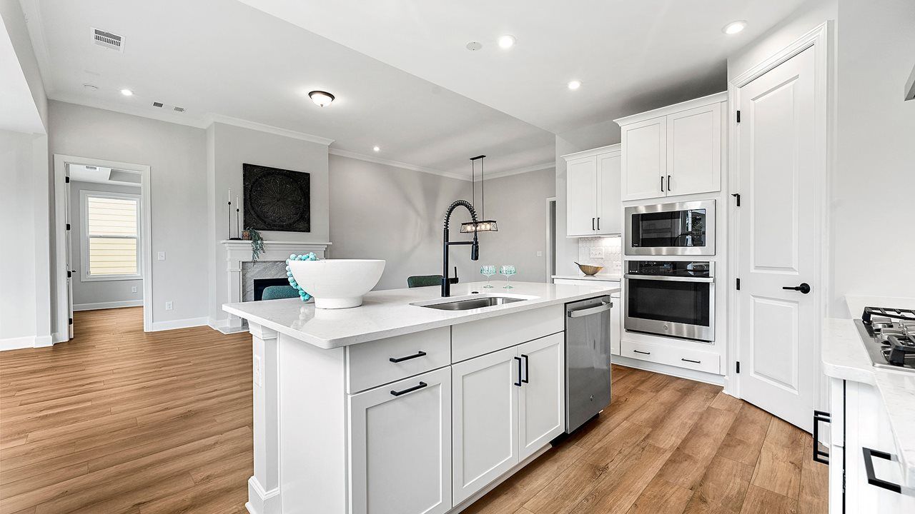 Cedar Model | Kitchen
