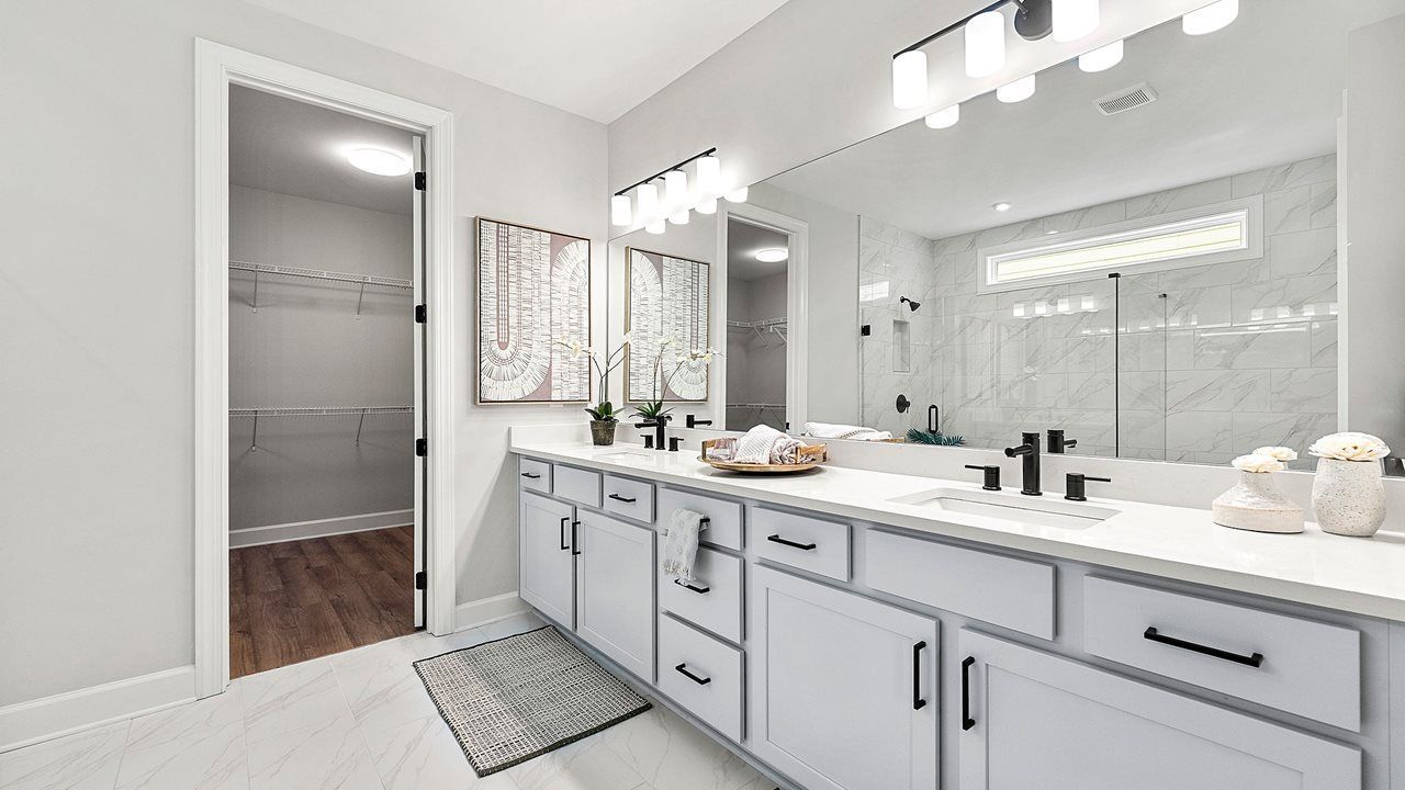 Cedar Model | Owner's Suite Bath