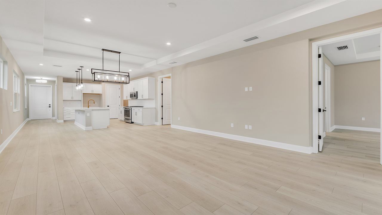 Great Room to Dining