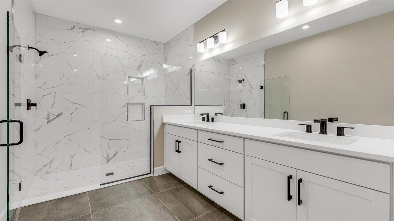 Owner's Bath