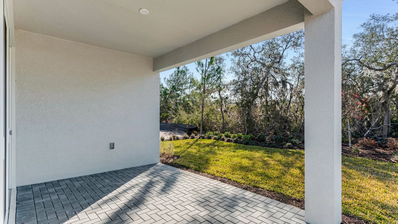 1230 Club Cresswind Way. Deland, FL 32724