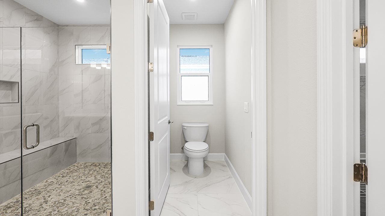 Peral Model | Owner's Suite Bath