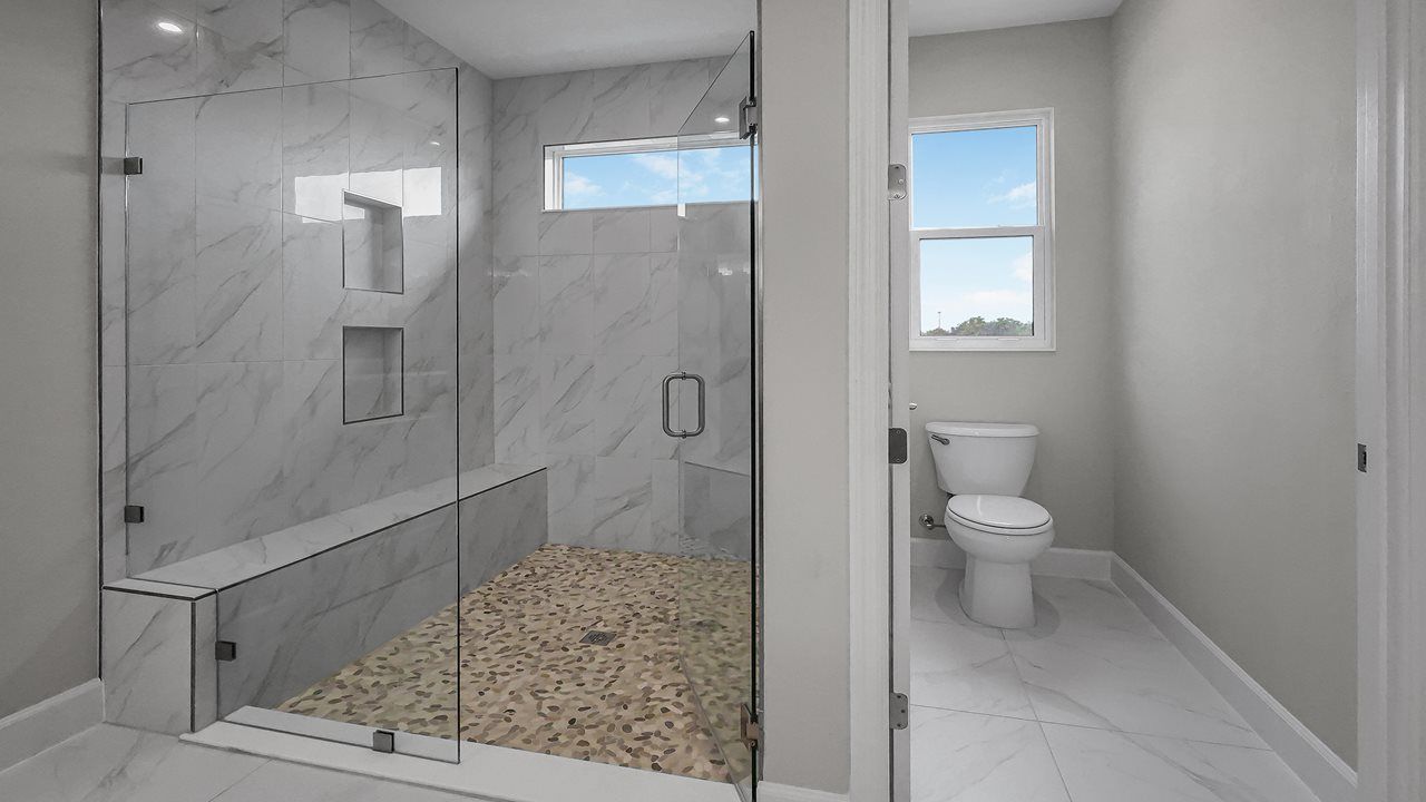 Pearl Model | Owner's Suite Bath