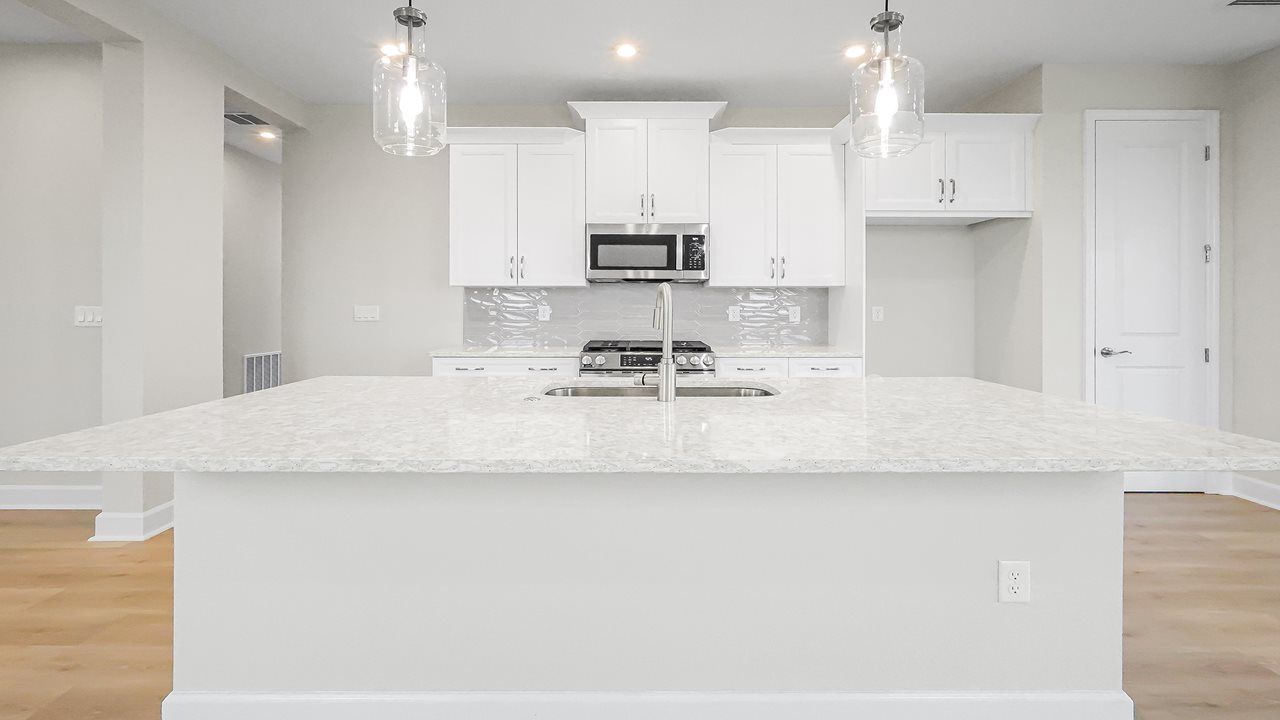 Ana Model | Kitchen