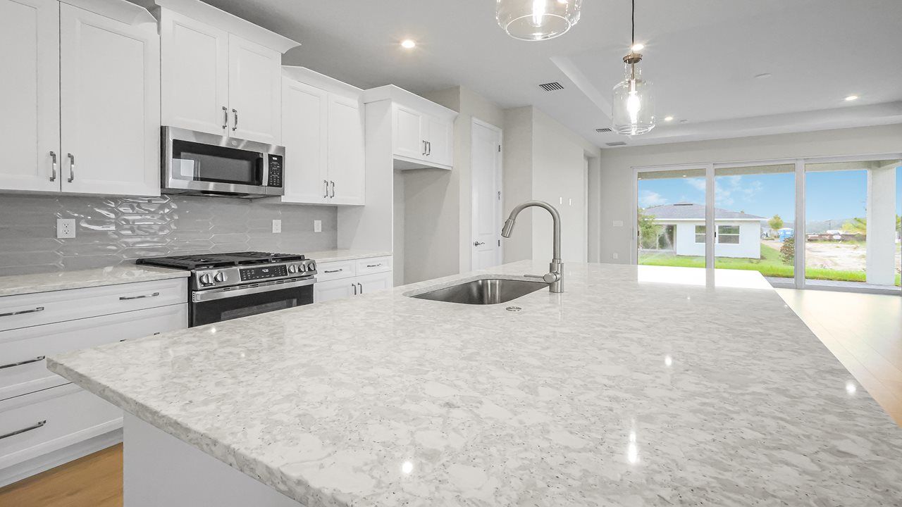 Ana Model | Kitchen