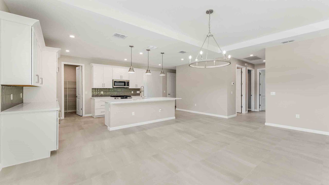 1213 Cresswind Boulevard (Kate)