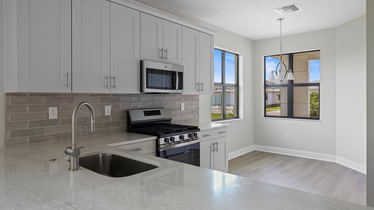 Lido Model | Kitchen