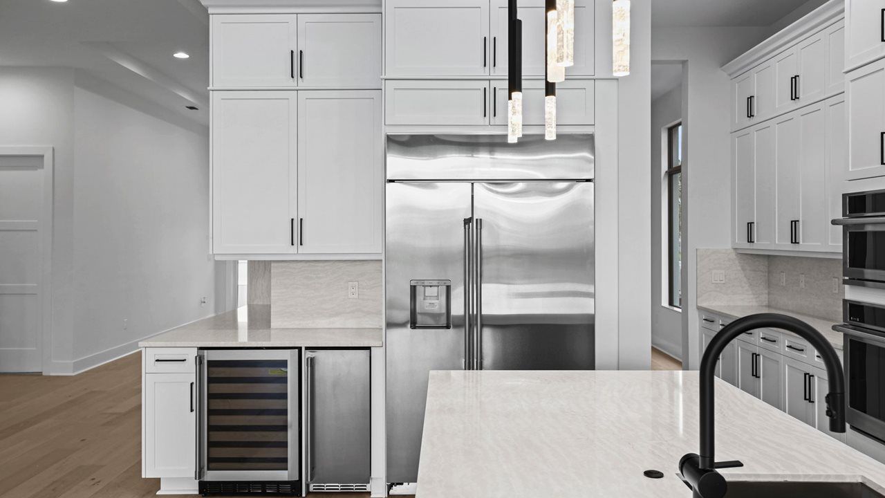 Mondrian Model | Kitchen