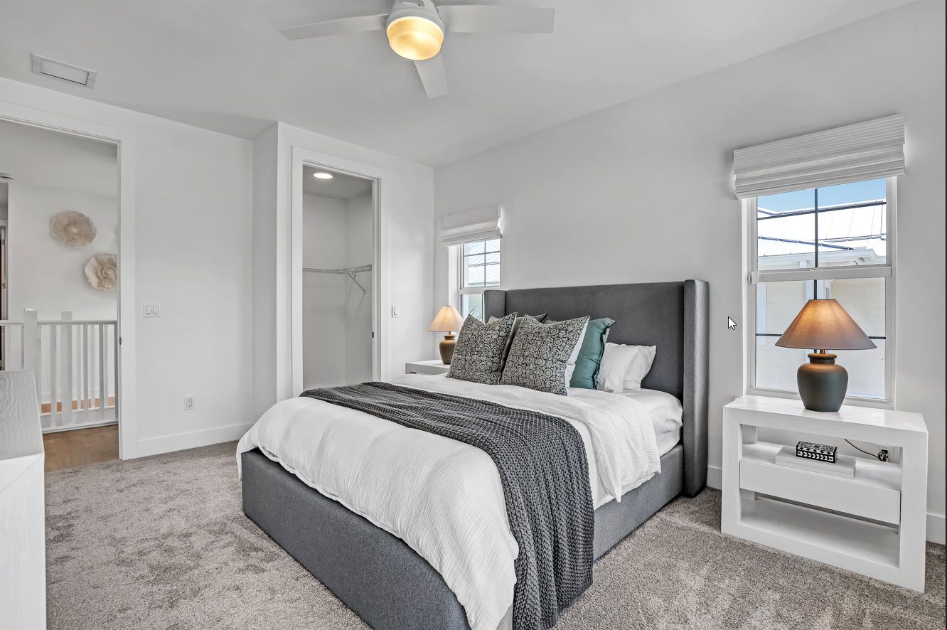 “photos of the model and actual units may have different options and finishes”.