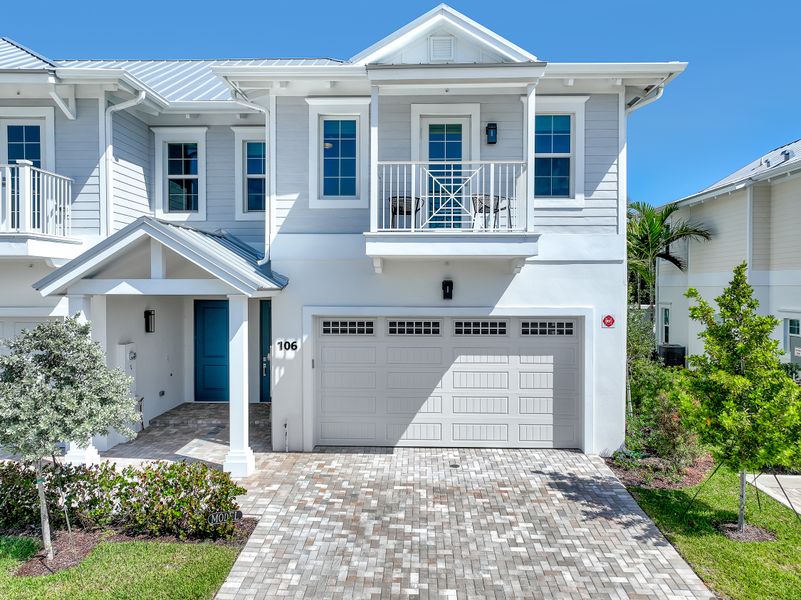 107 Royal Palm Circle. Jupiter, FL 33469