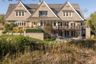 casa en L. Cramer Designers + Builders por L. Cramer Designers + Builders