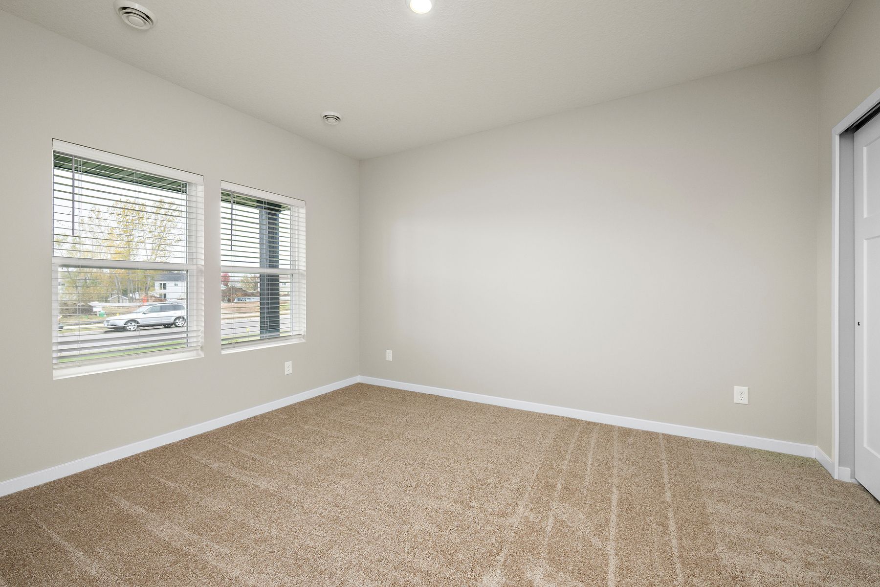 The secondary bedrooms have carpet.