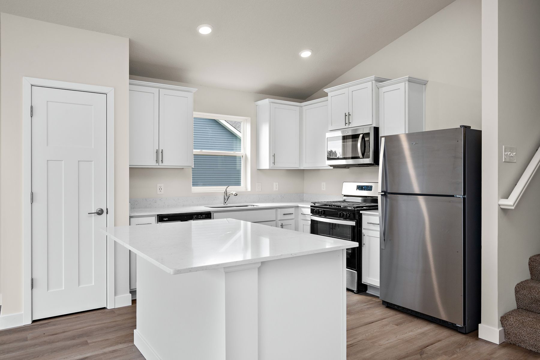 The kitchen appliances come included in this home.