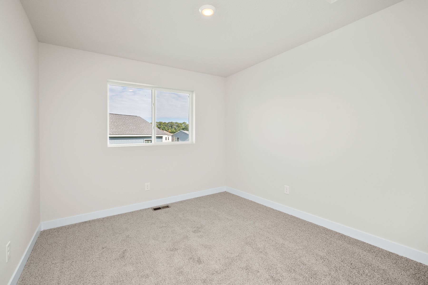 The secondary bedrooms have carpet.