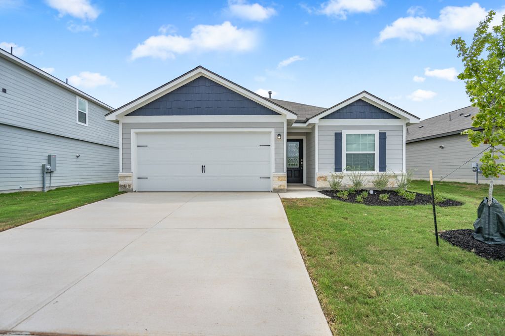 6007 Luckey Run. San Antonio, TX 78252