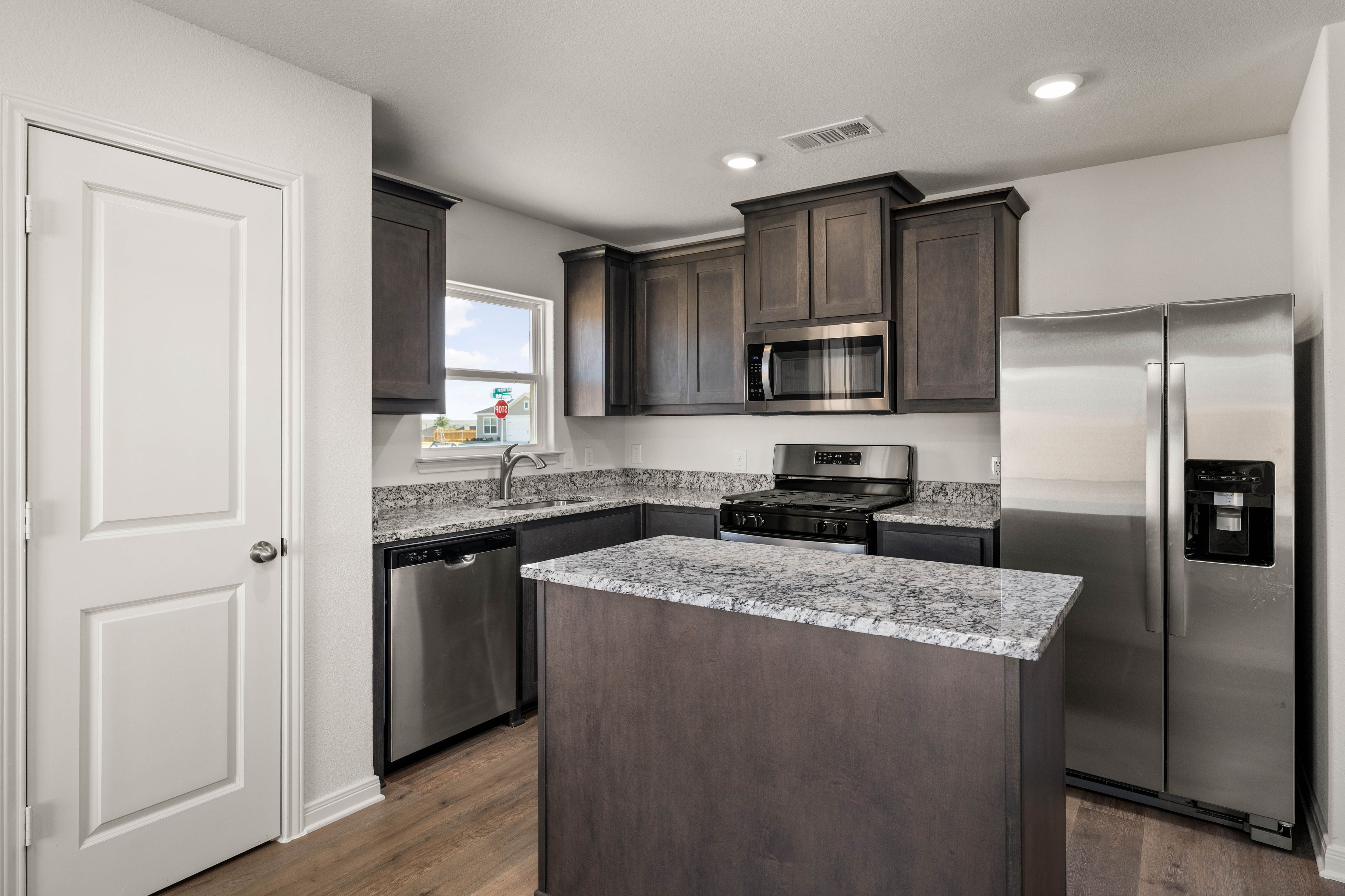 The kitchen of the Sabine has energy-efficient appliances.