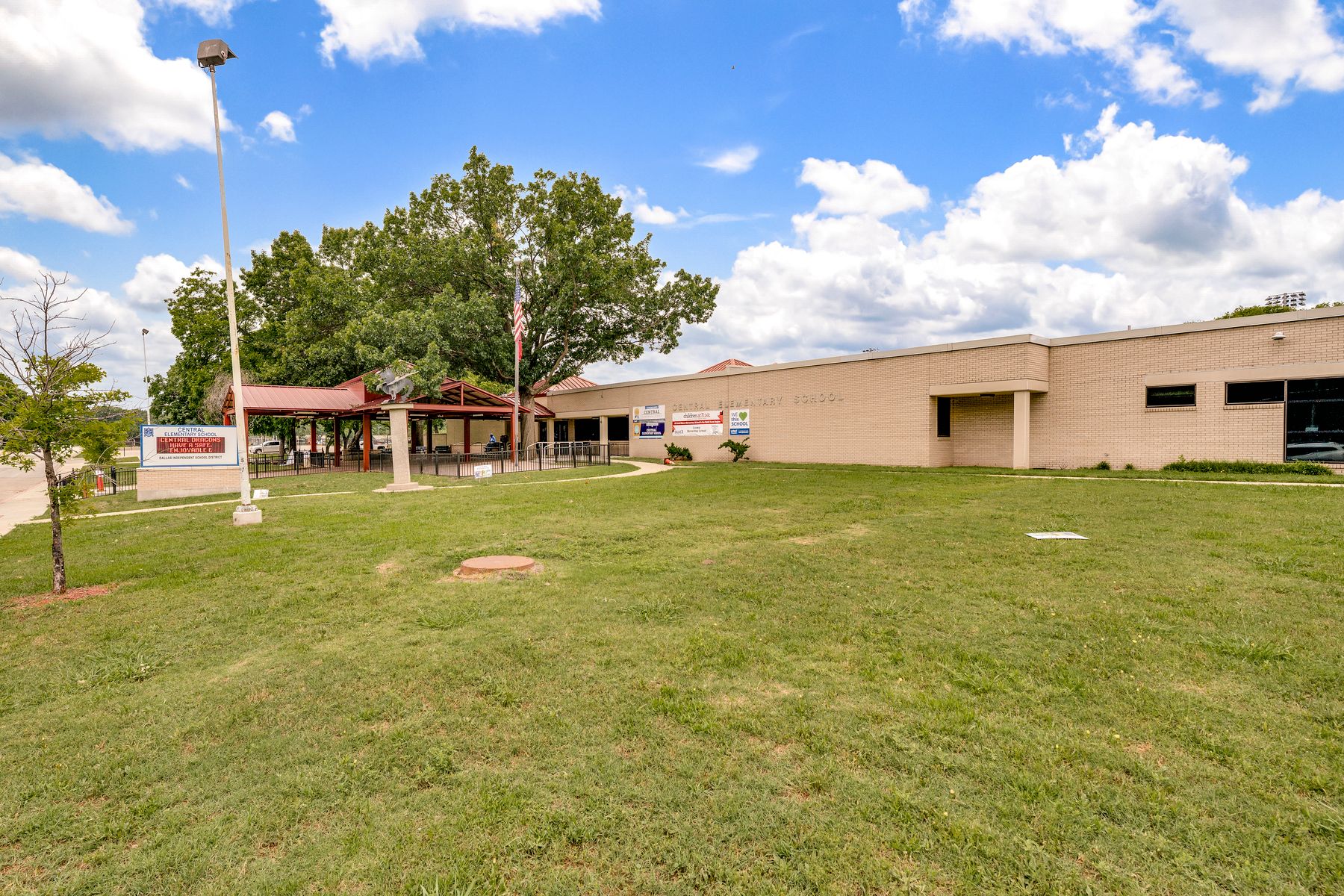 Central Elementary School is a highly rated school.