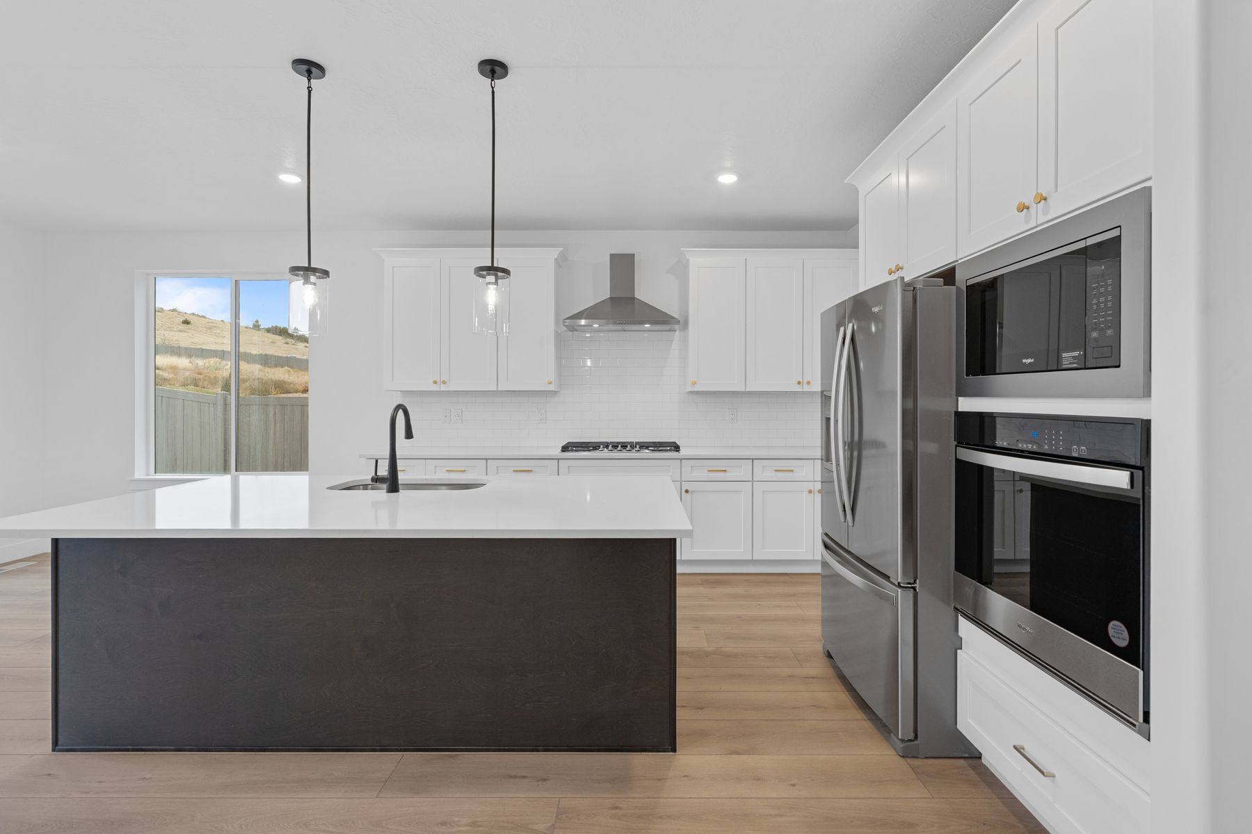 The kitchen has a convenient kitchen island.