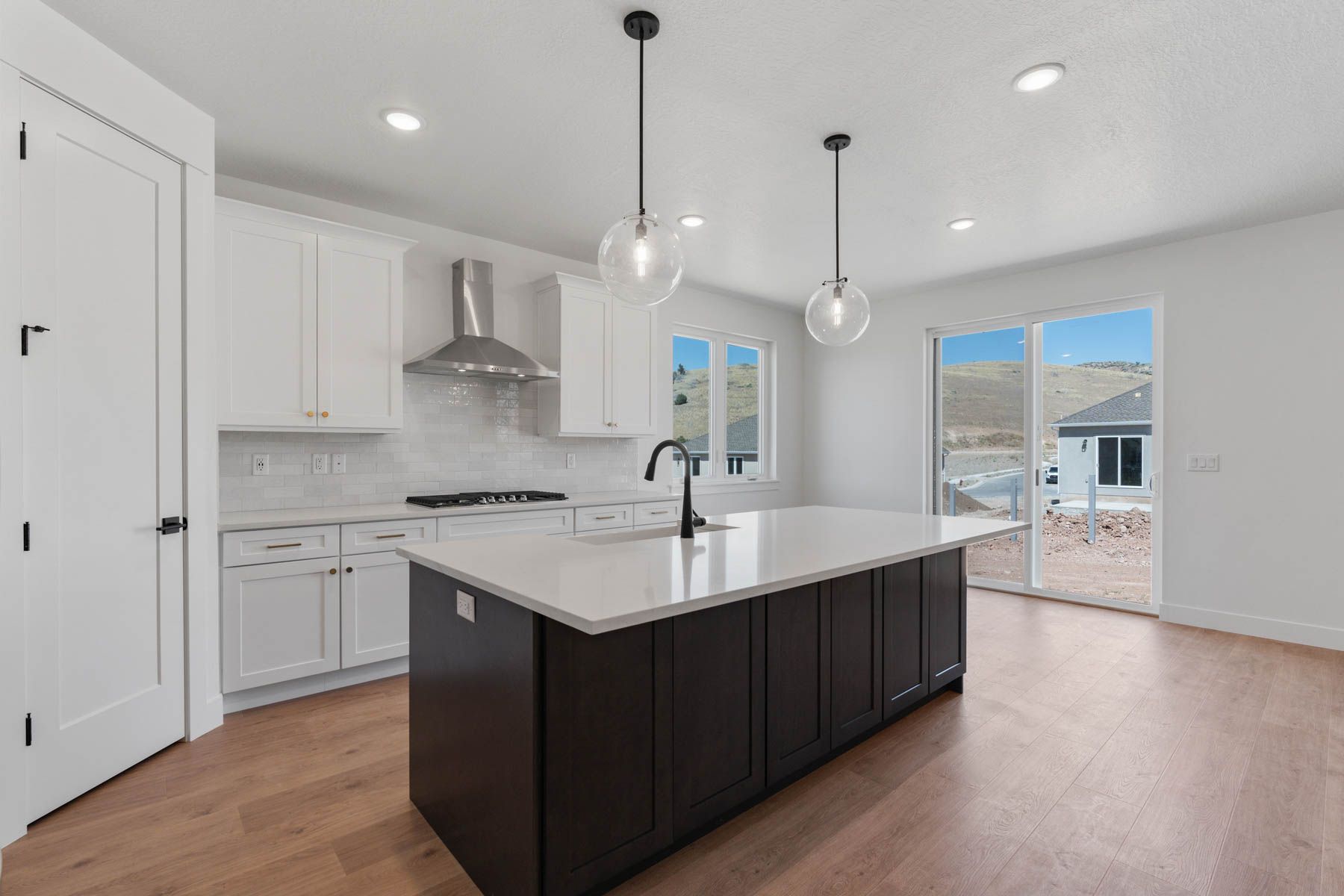 The kitchens have convenient kitchen islands.