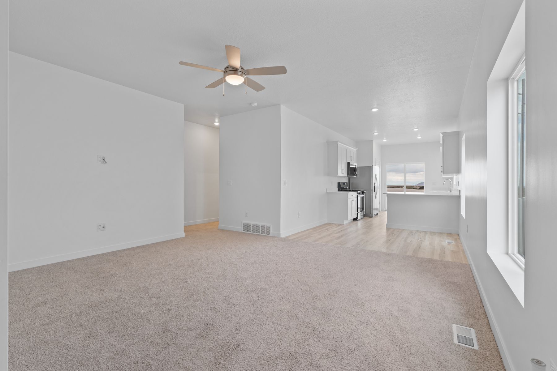 The Cascade has an open-concept layout.