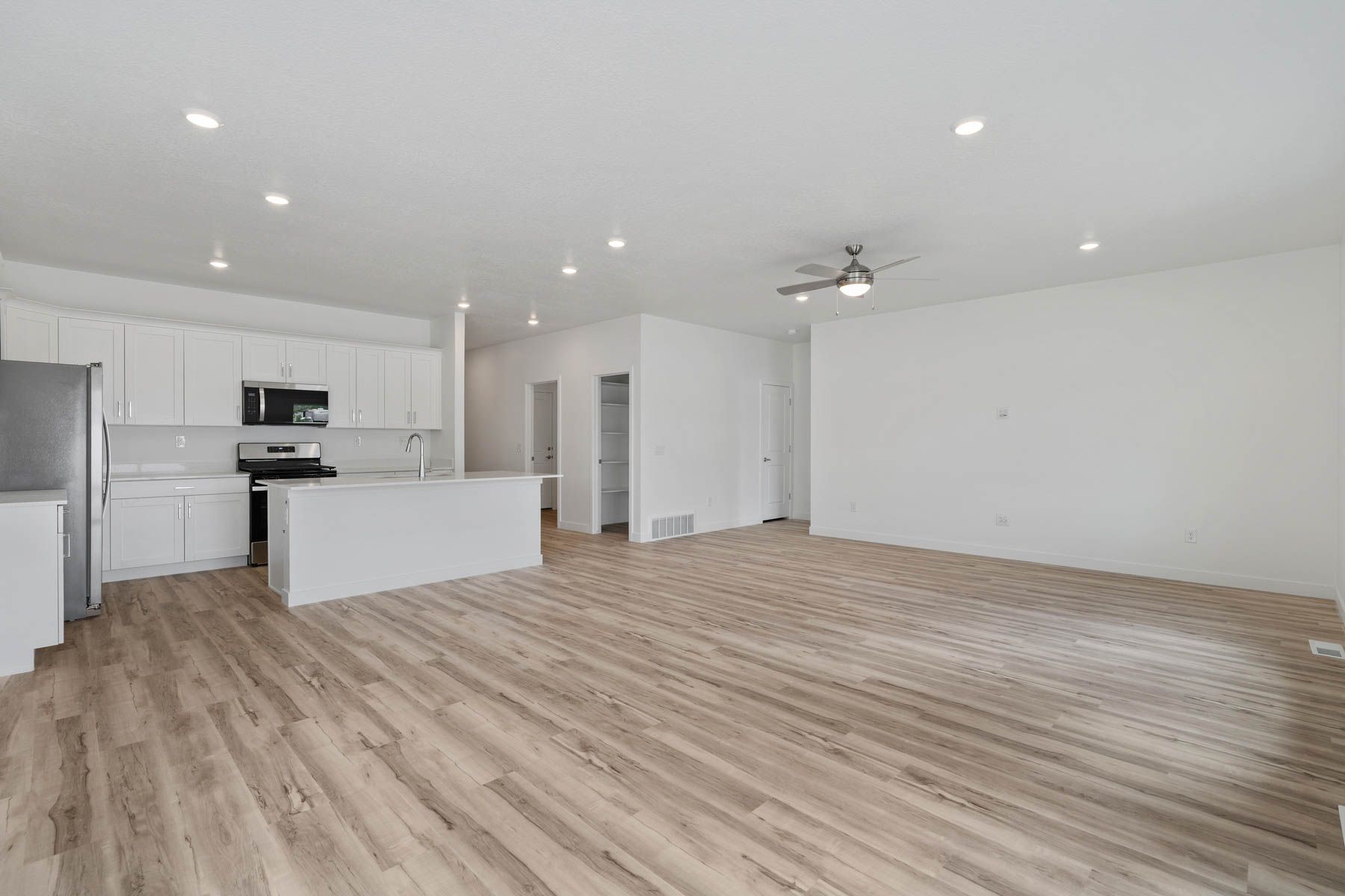 The dining room and family room sit next to each other. 