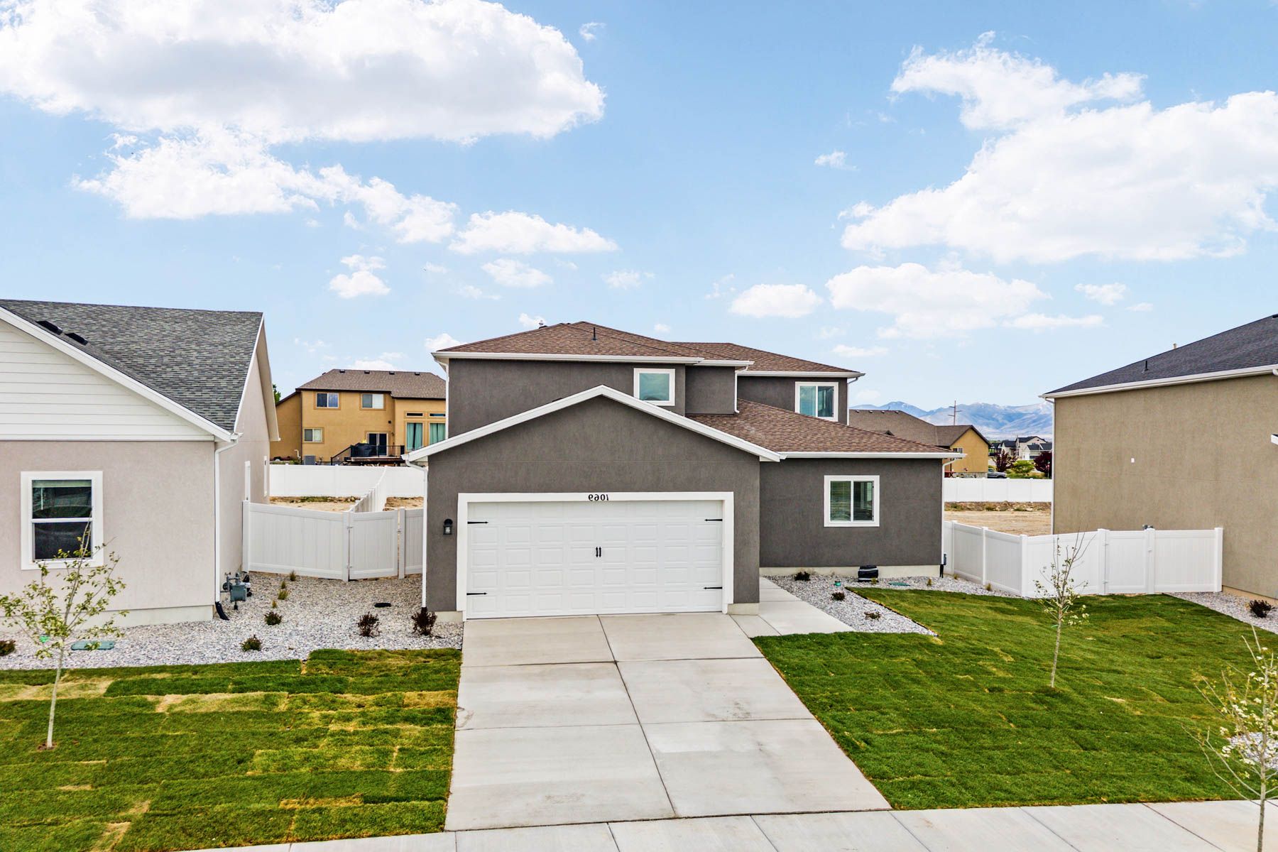 The Provo has a wonderful driveway that leads right into the garage.