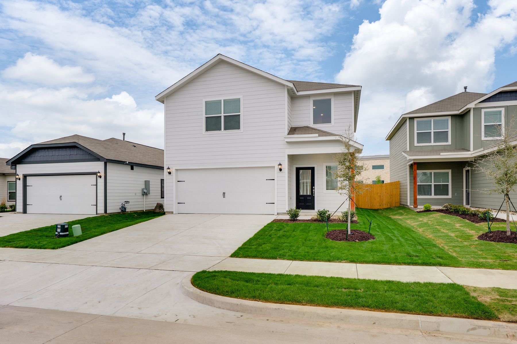 The Colorado has a siding exterior.
