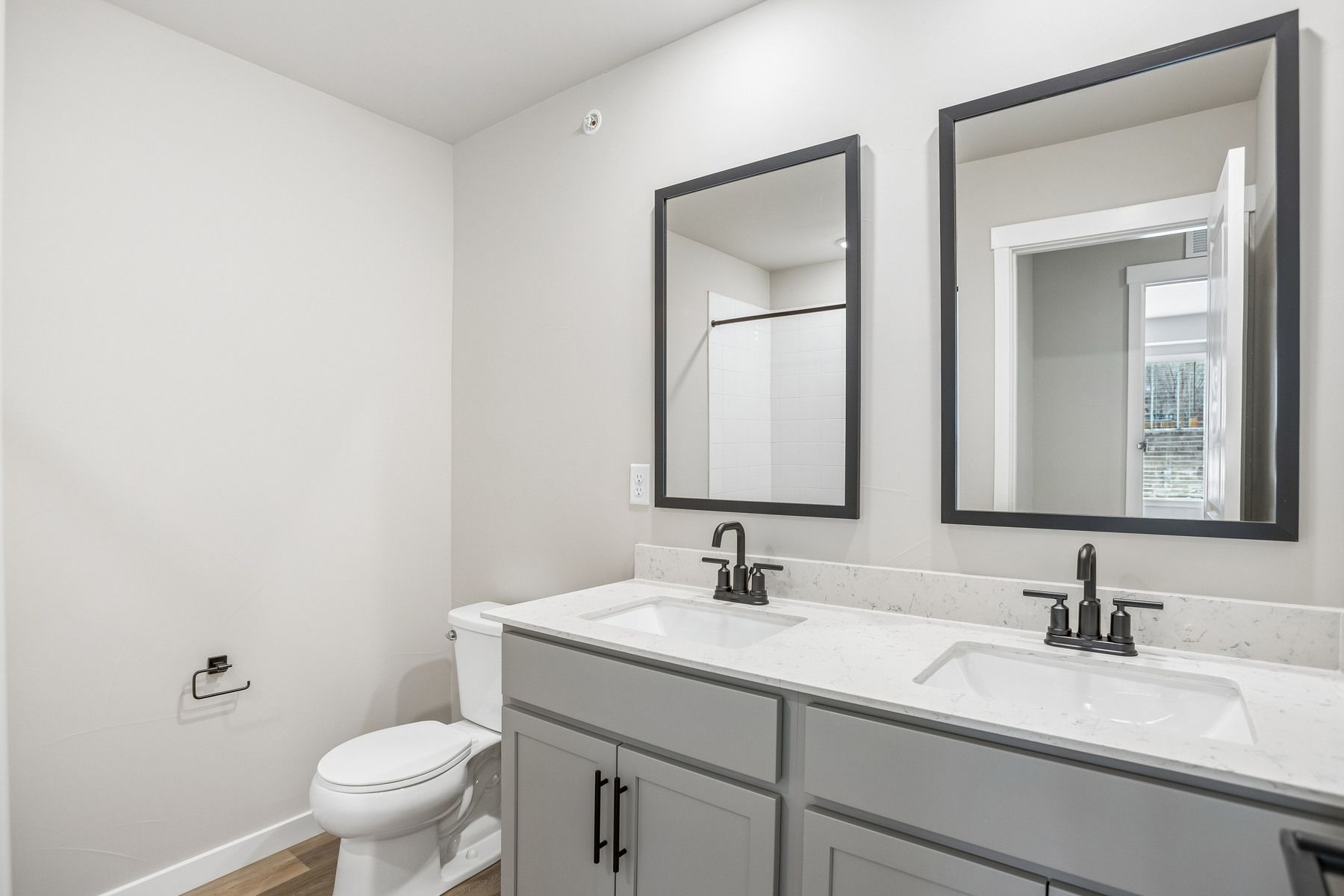 The secondary bathroom has the tub/shower combo.