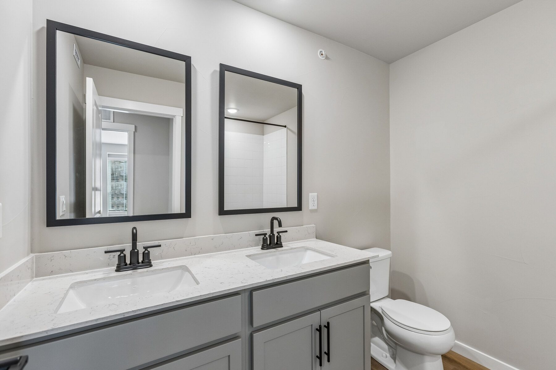 The secondary bathroom has the tub/shower combo.