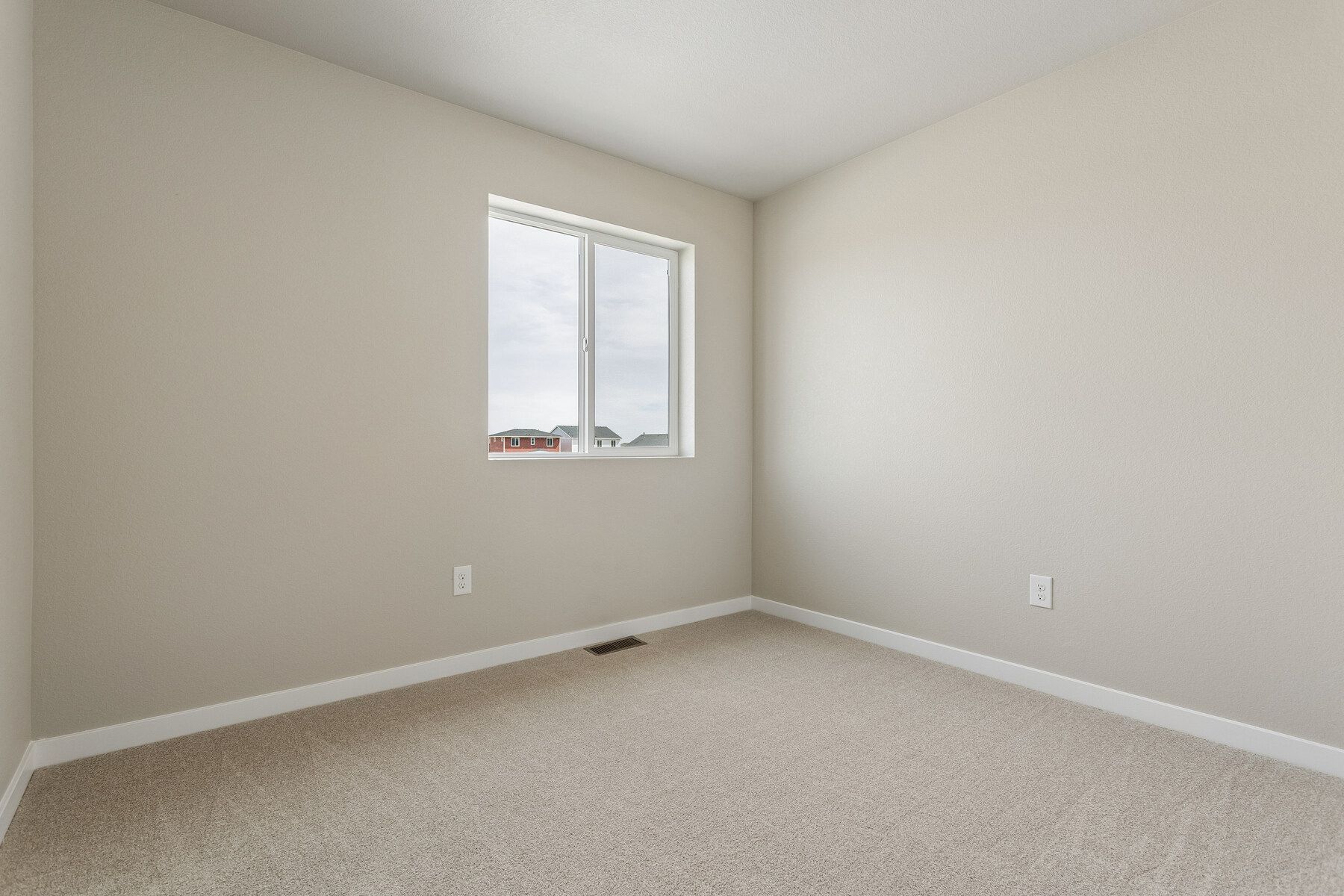 The secondary bedrooms have carpet.